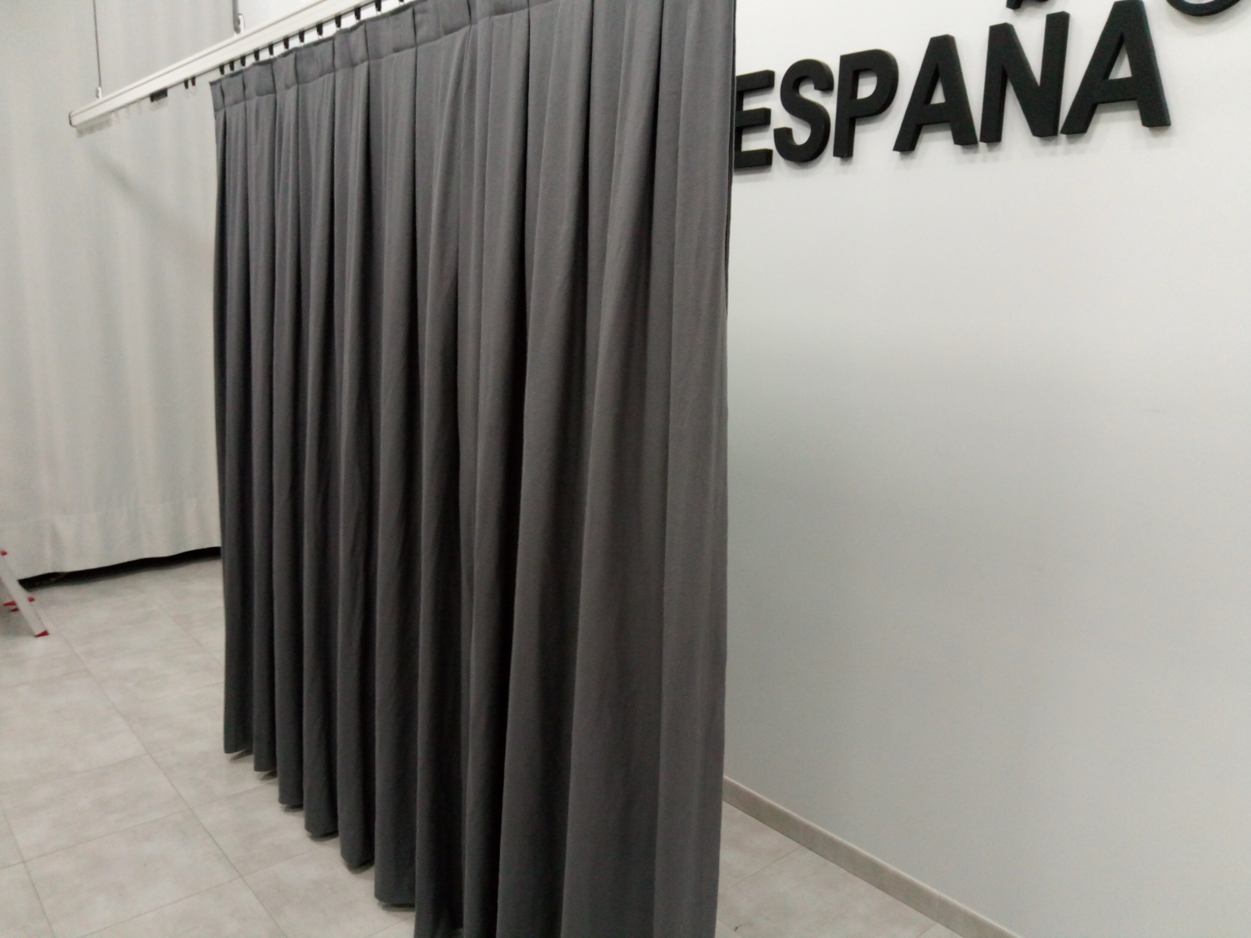 las cortinas acústica InsoudtexDecoratel España